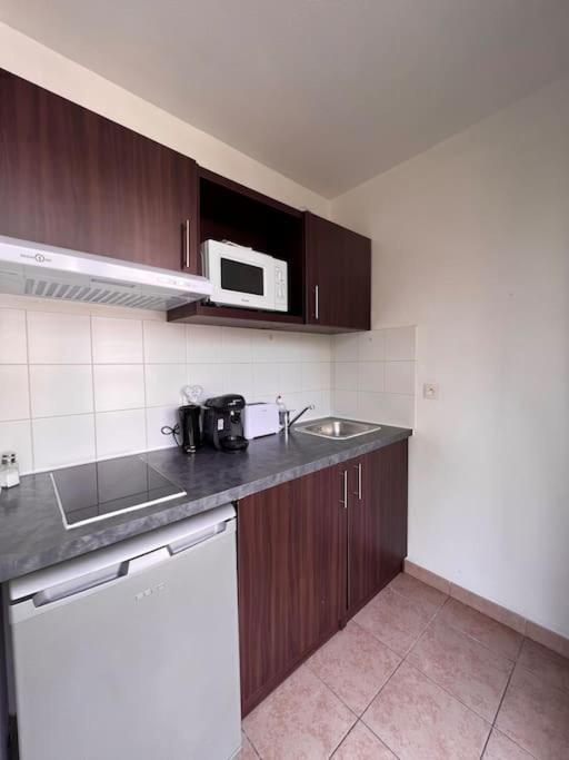 B210 Appartement Disneyland Paris Parking Et Wifi Montévrain Zewnętrze zdjęcie